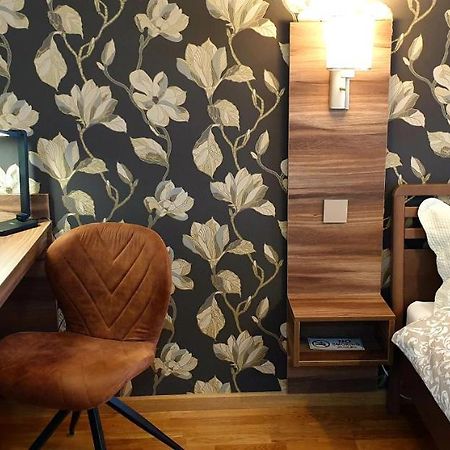 Uki-Modern Apartment With Parking Novi Sad Exterior foto