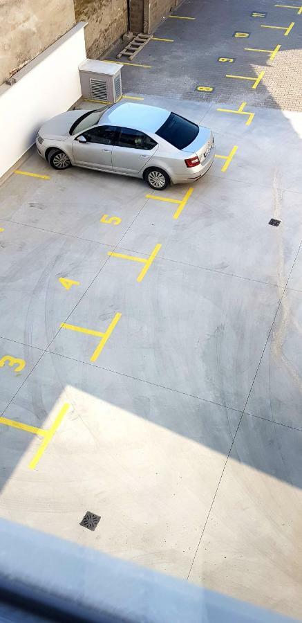 Uki-Modern Apartment With Parking Novi Sad Exterior foto